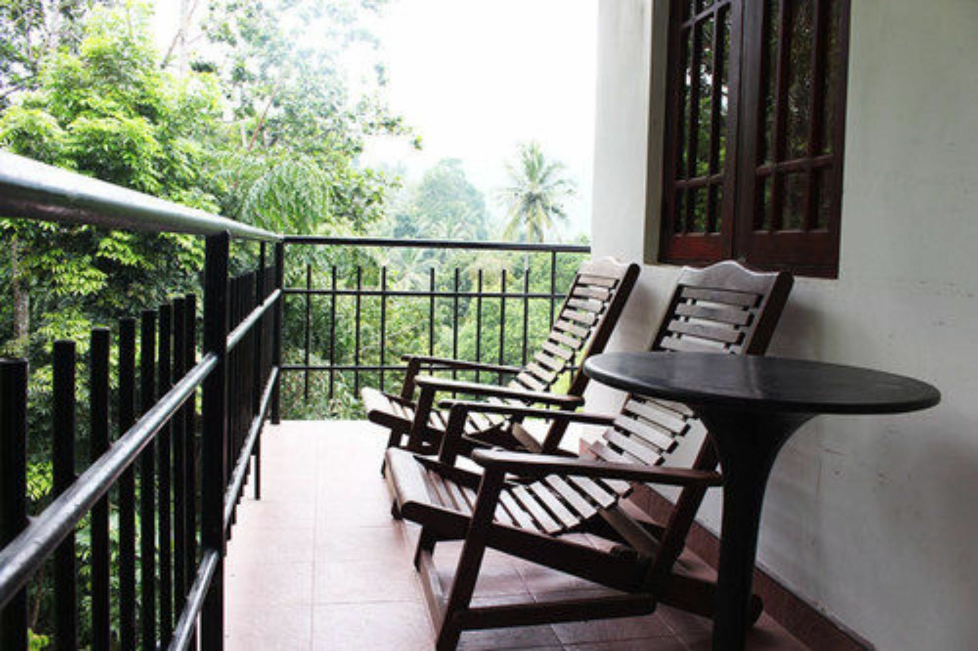 Oak Wood Inn Kandy Exterior foto