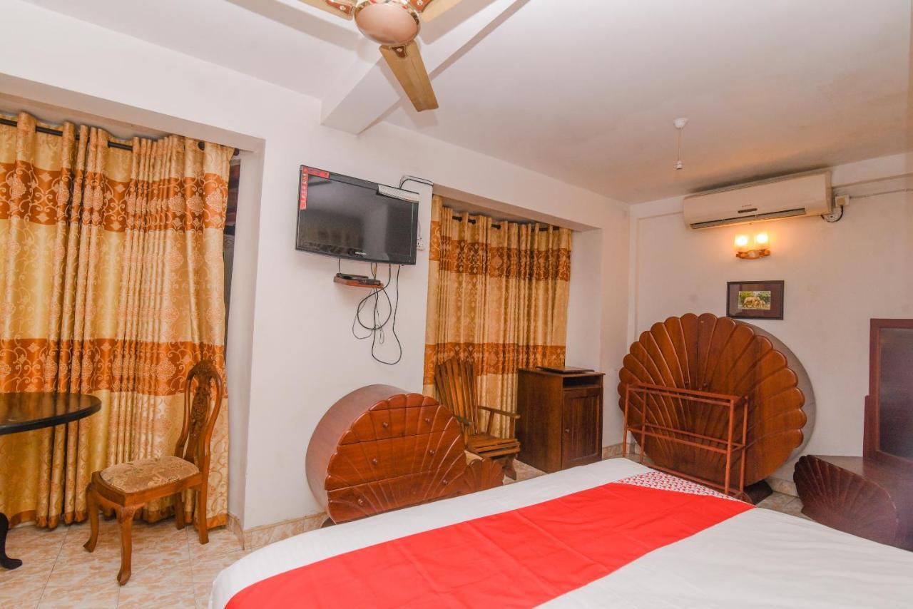 Oak Wood Inn Kandy Exterior foto